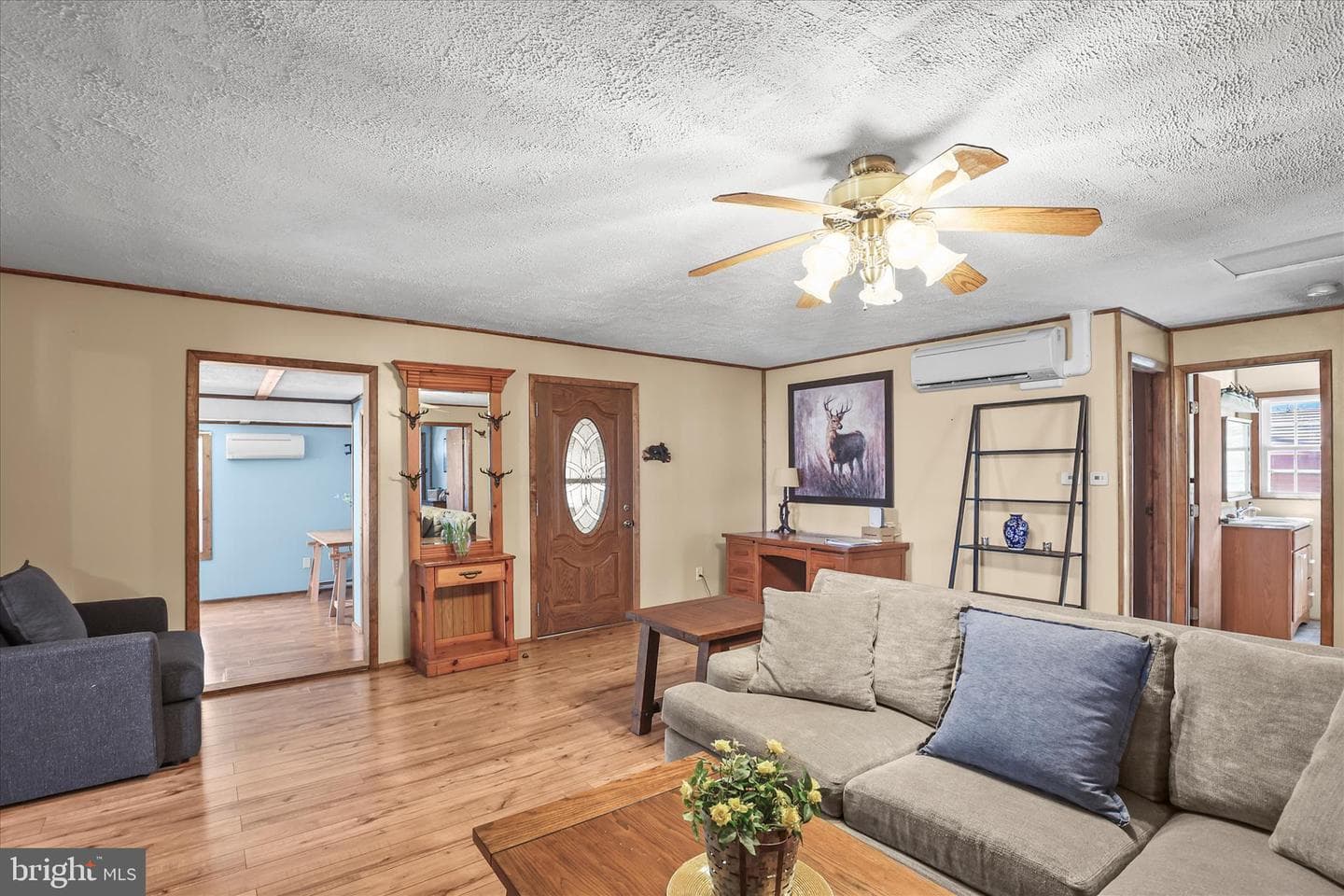120 Timber Lane photo 4