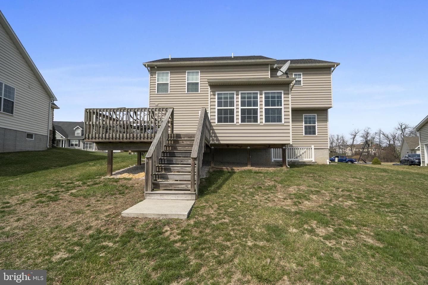 396 Friendship Lane photo 3