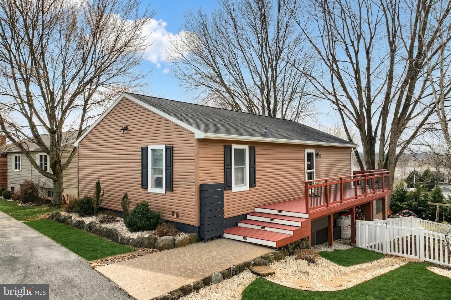 15 Schofield Drive photo 50