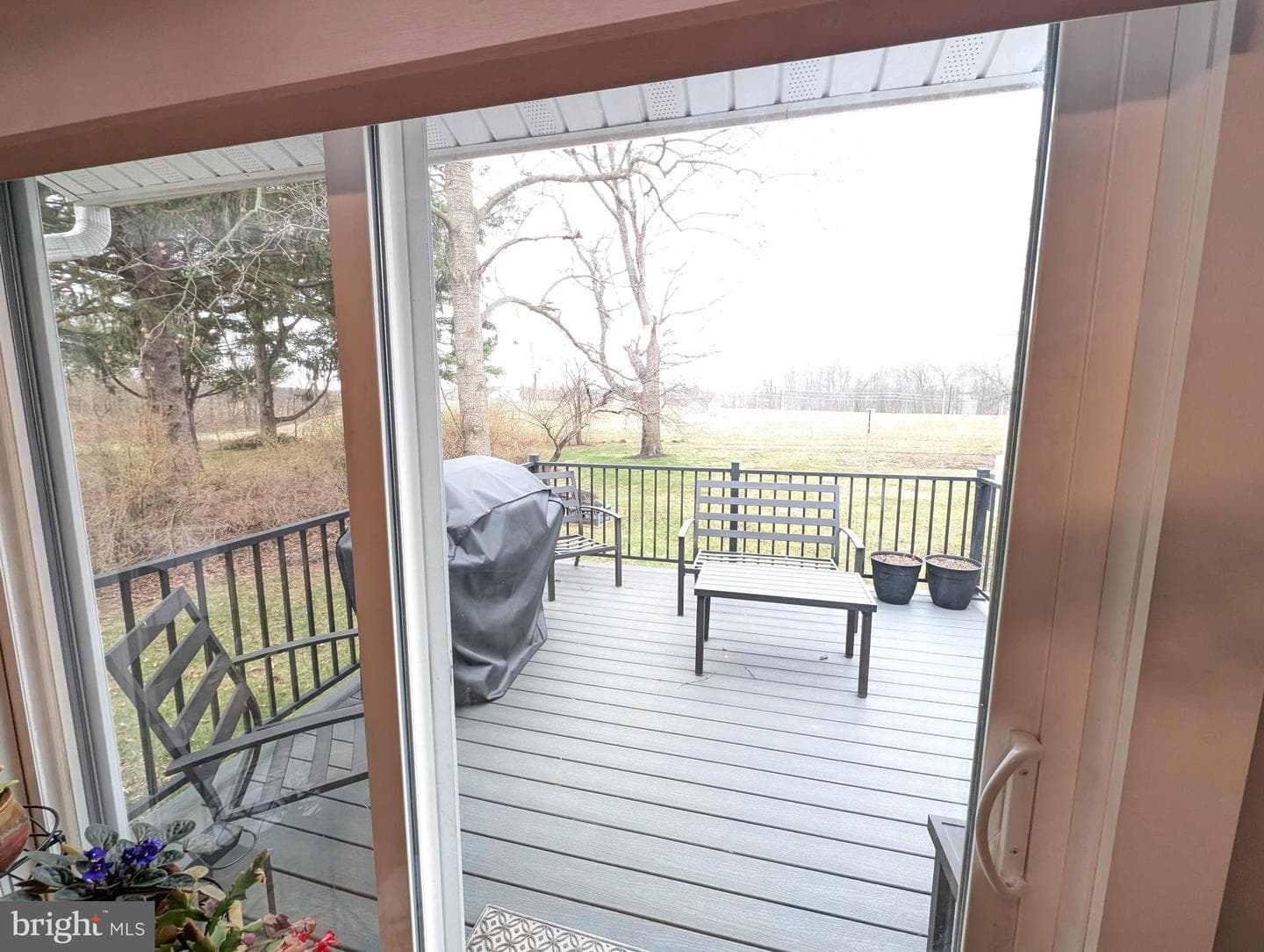 170 Gordon Avenue photo 15