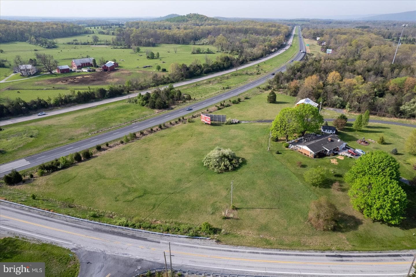 680 Barlow-Greenmount Road photo 5