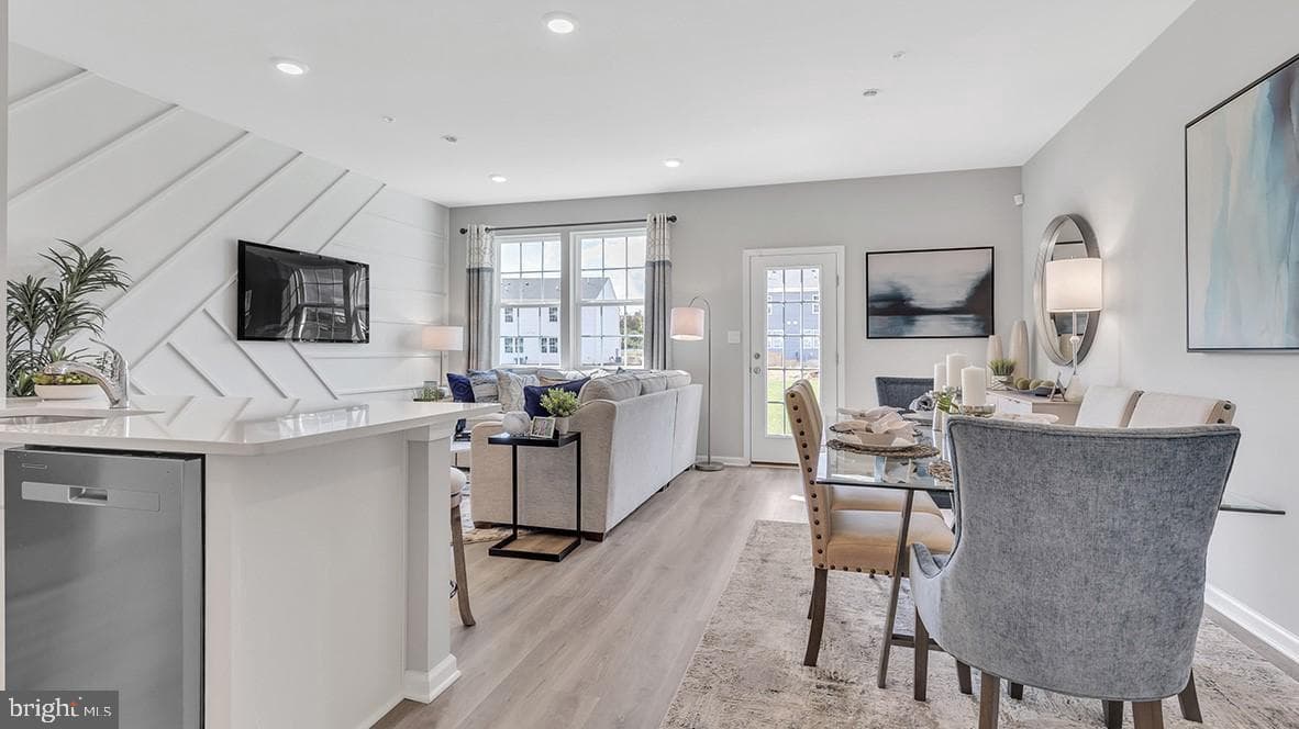 109 Cambridge Court photo 3