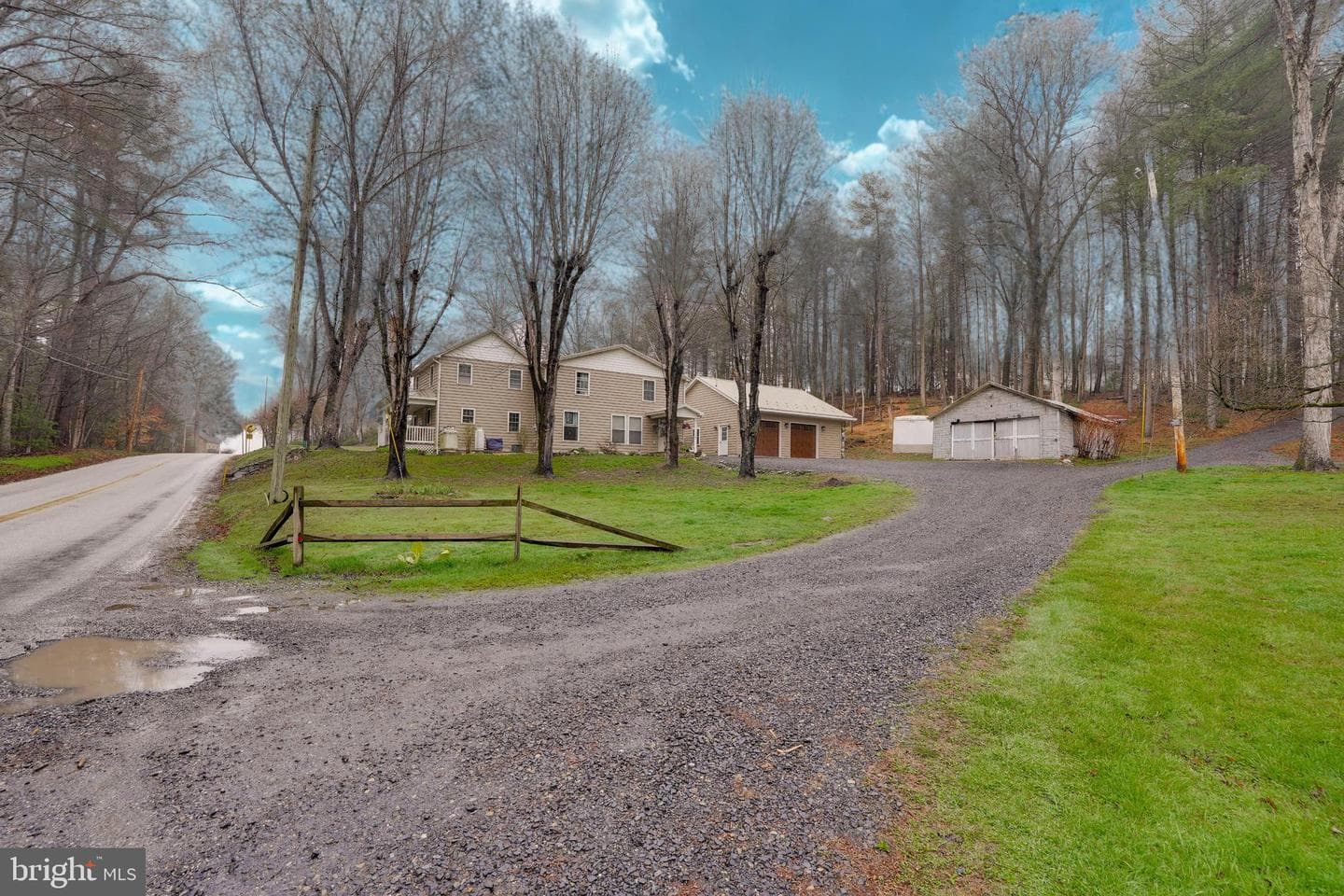 3065 Buchanan Valley Road photo 4