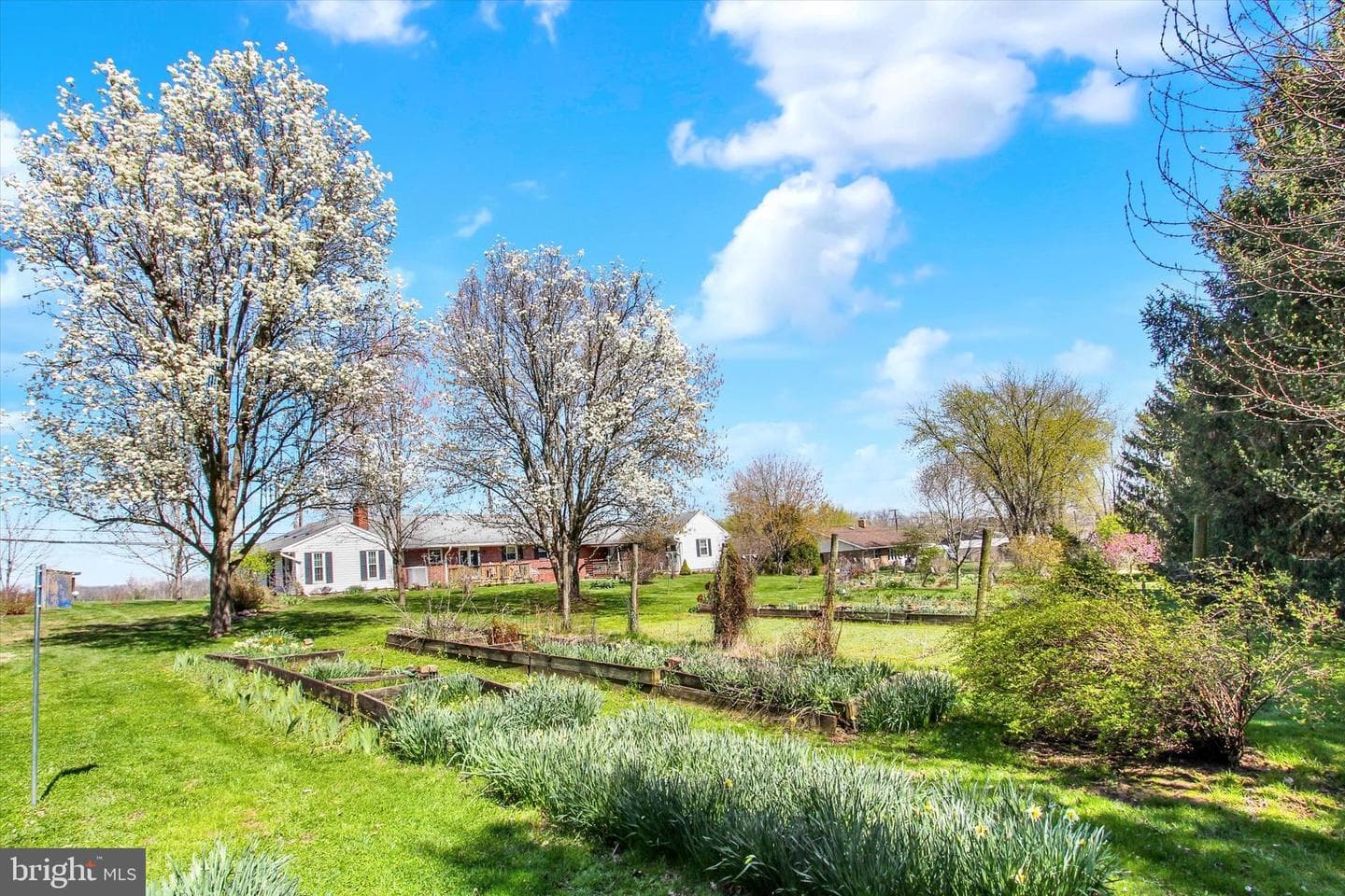 1725 Hanover Road photo 34