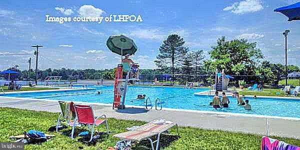 1725 Hanover Road photo 75
