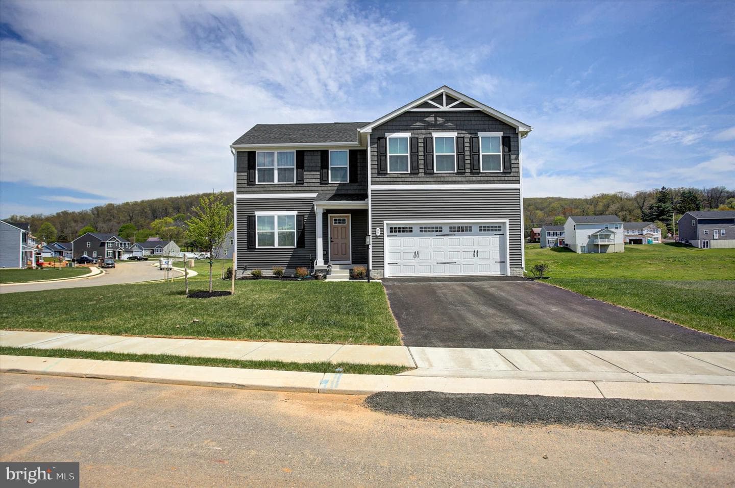 95 Leland Way photo 1