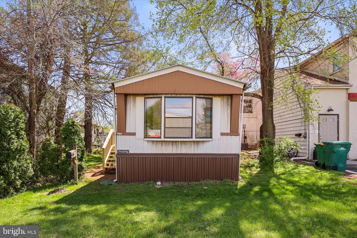 1104 W Elm Avenue photo 2