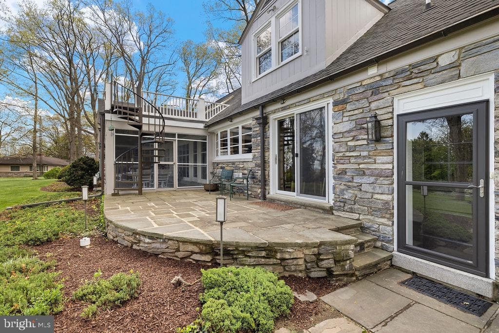 30 Longview Drive photo 69