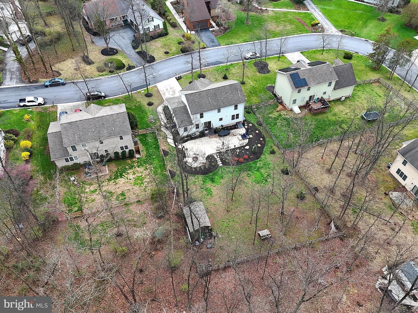 240 Twin Lakes Drive photo 36