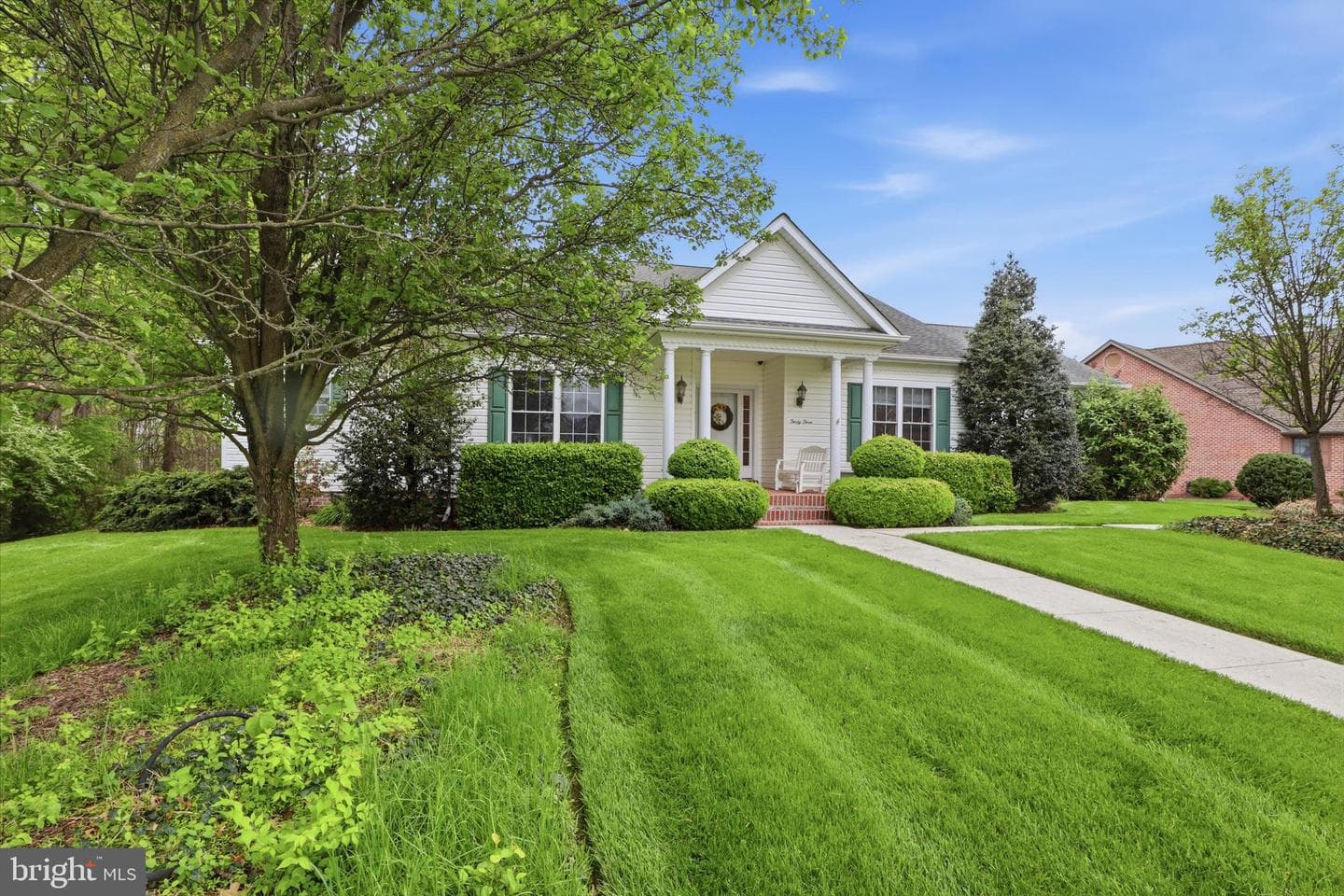 33 Warm Breeze Court photo 5