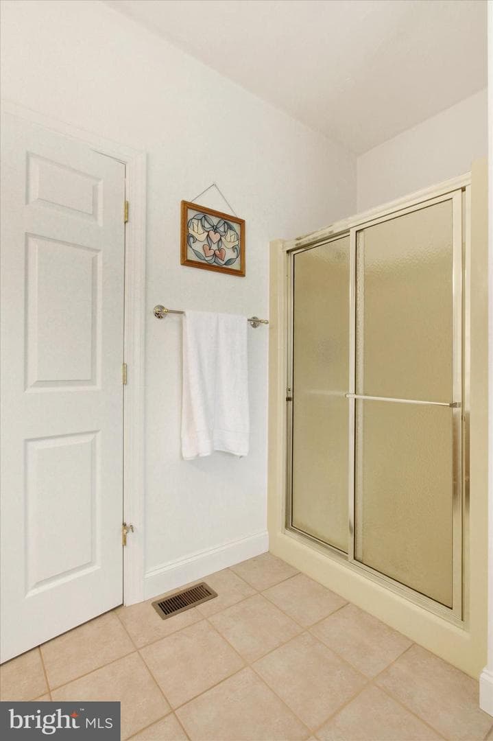 96 Tyoaka Drive photo 29