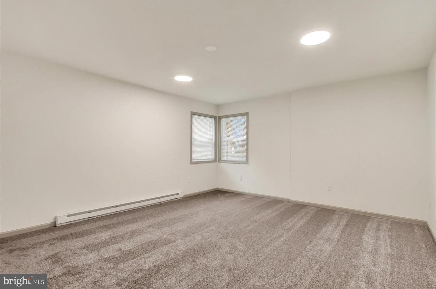 405 W King Street photo 17