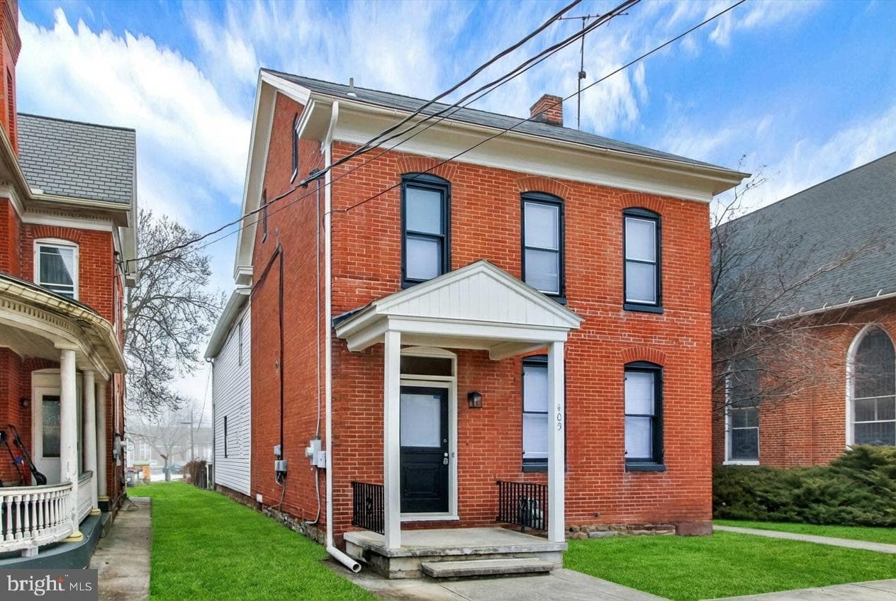 405 W King Street photo 2