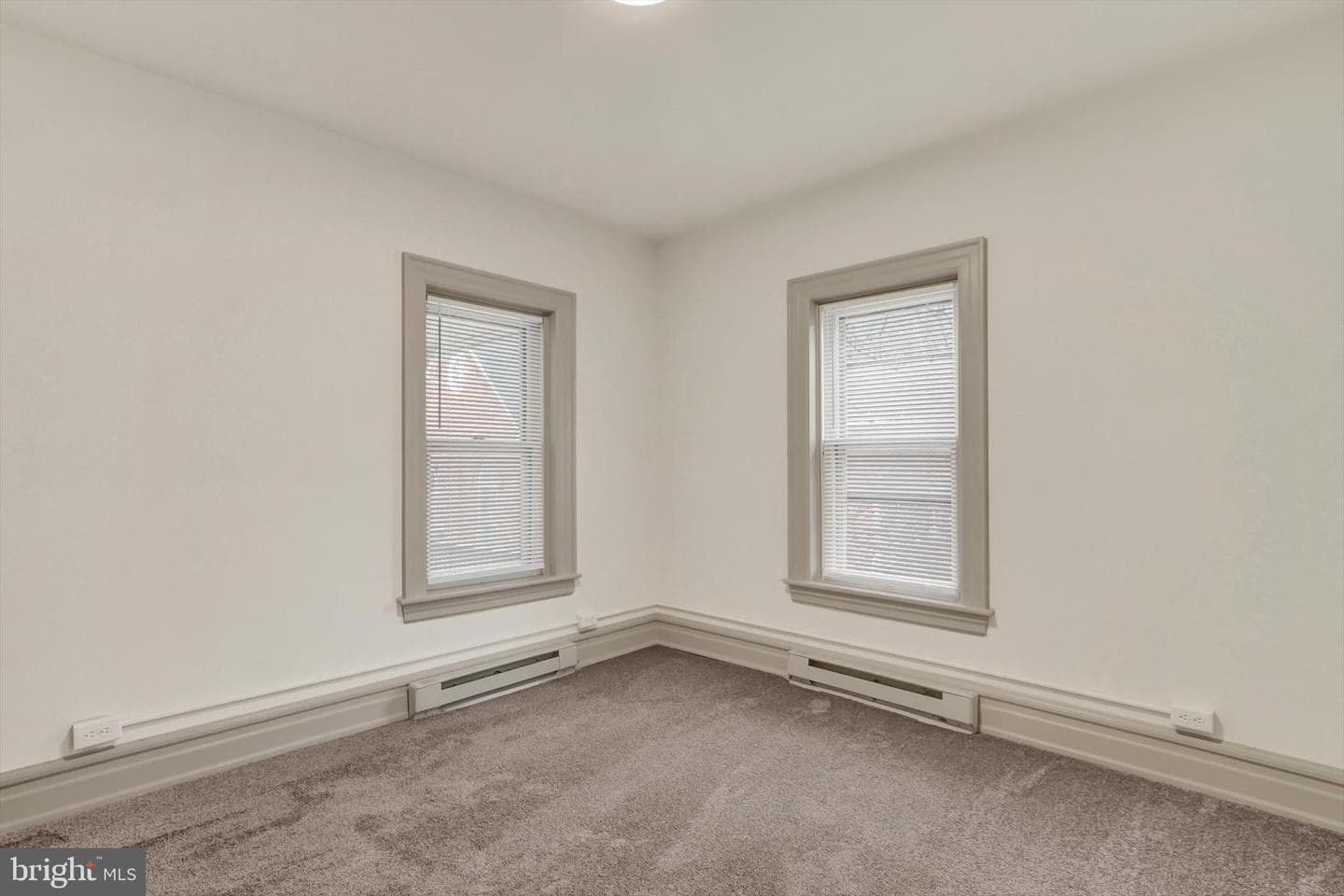 405 W King Street photo 21