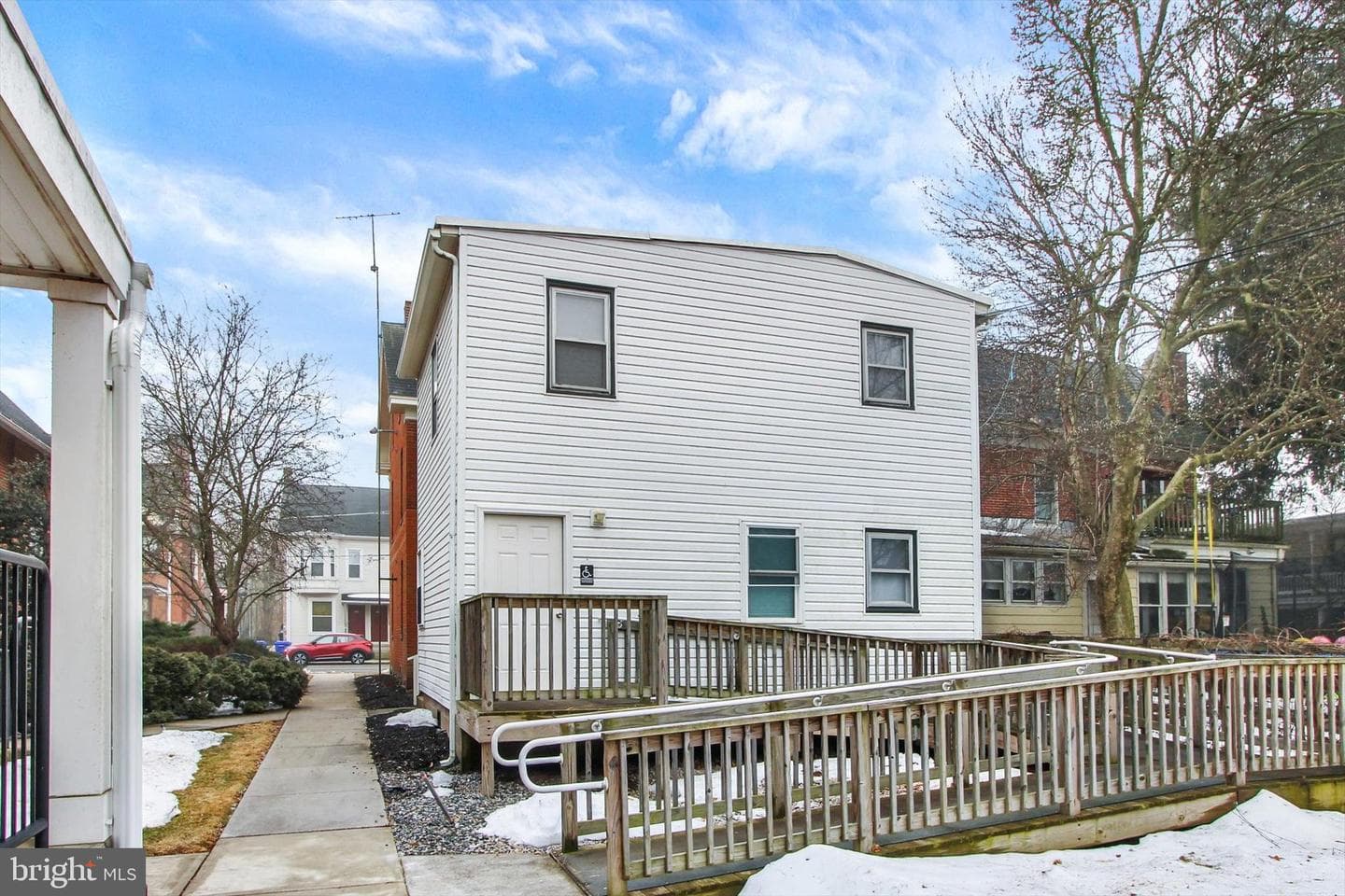405 W King Street photo 29