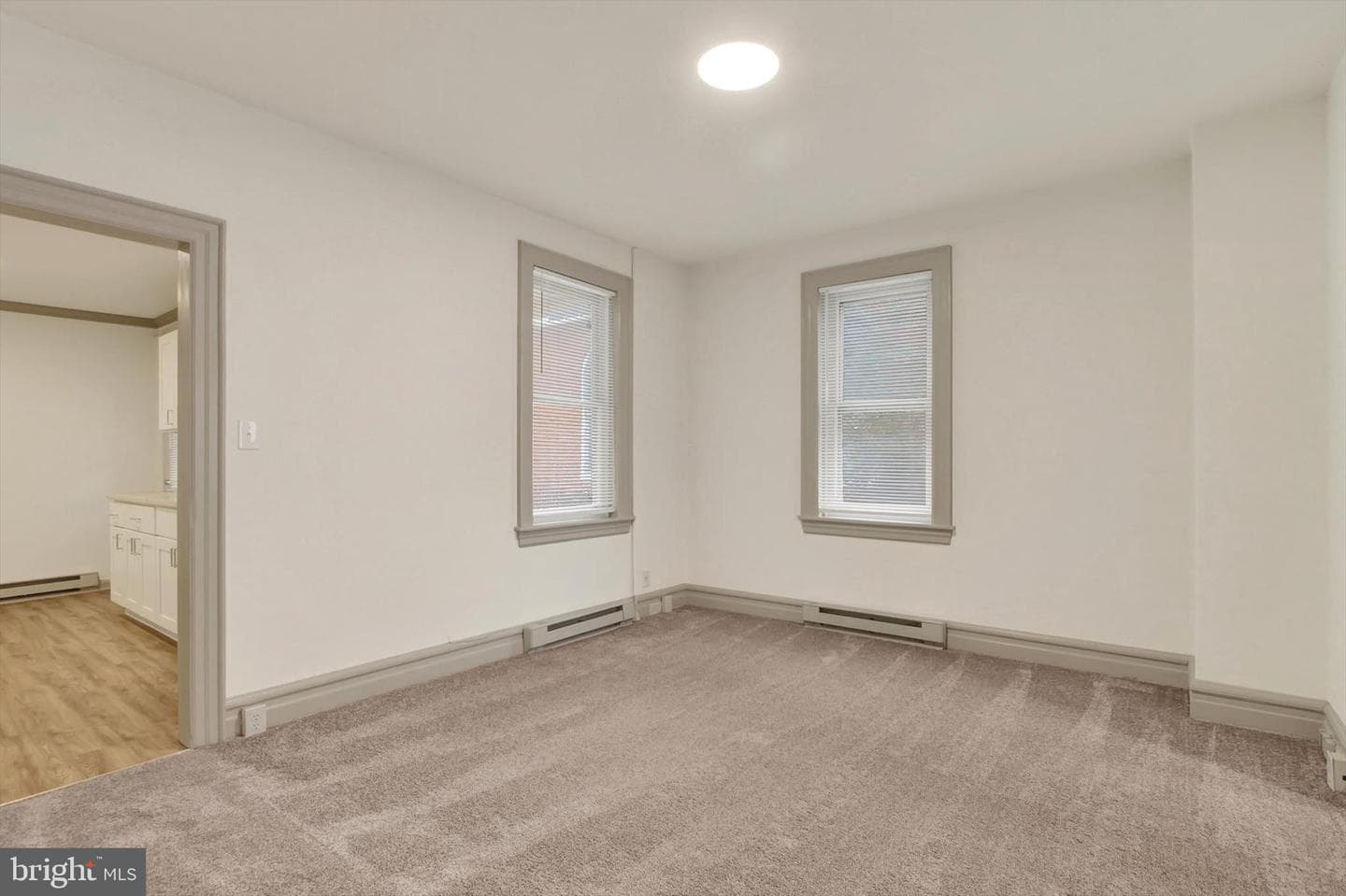 405 W King Street photo 7