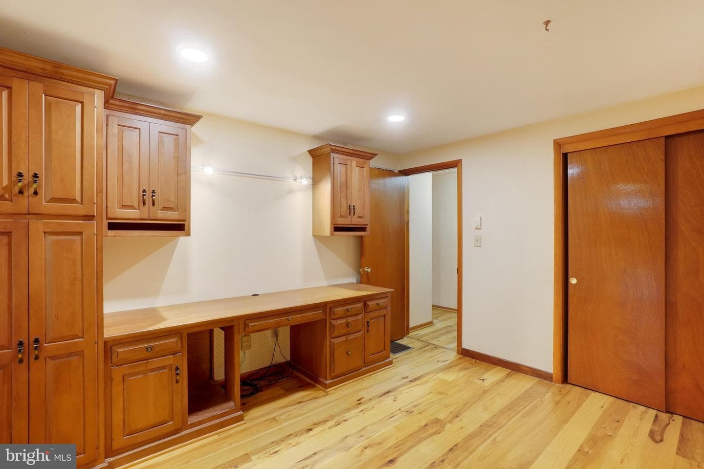 315 700 Road photo 49