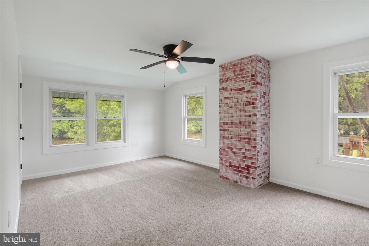 210 Cottage Drive photo 19