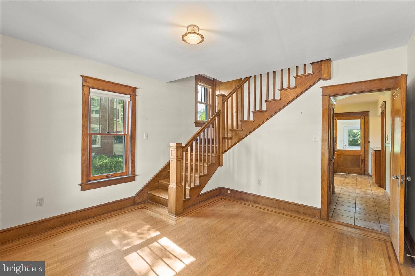 205 Hanover Street photo 15