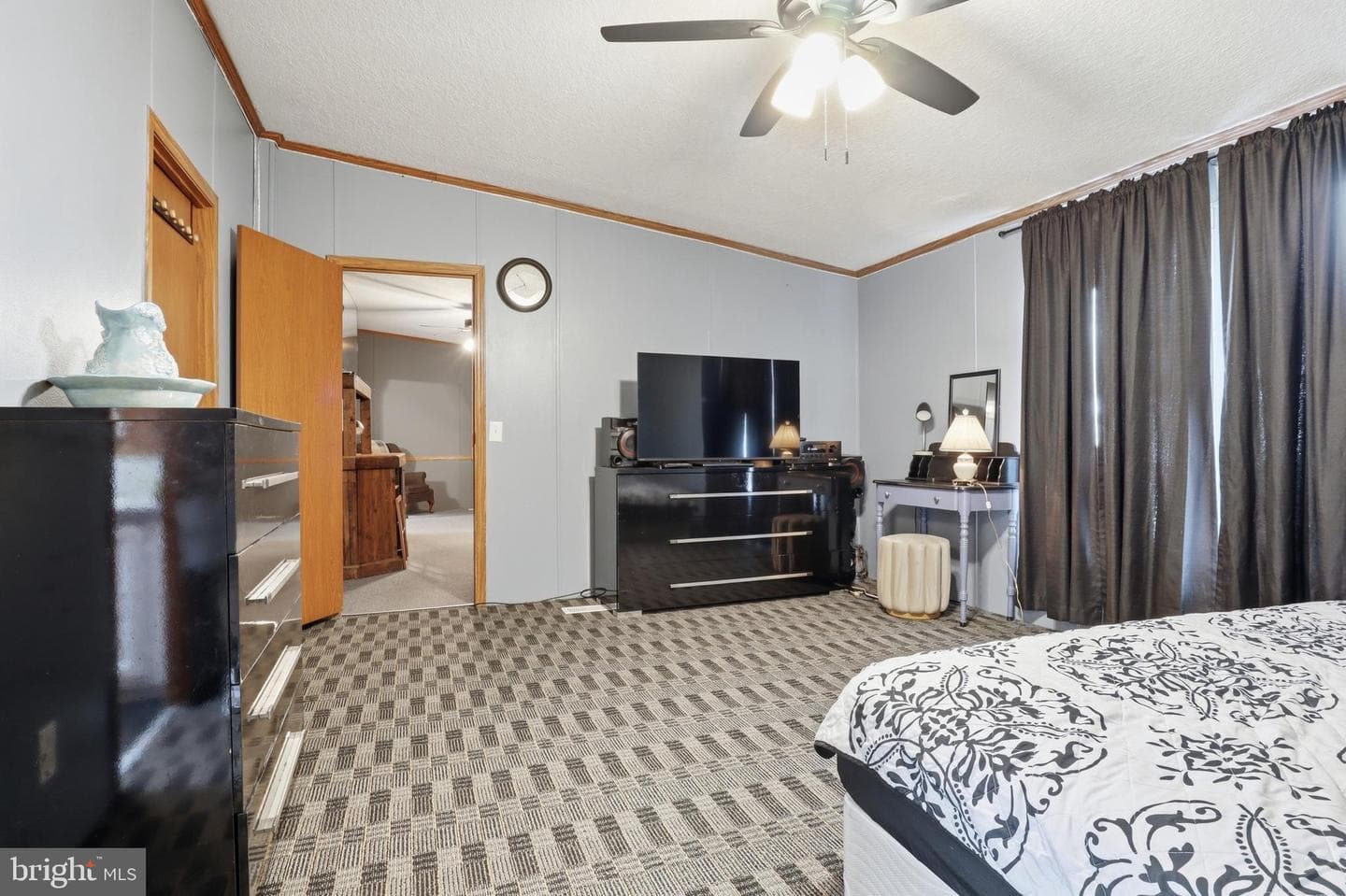 156 Linda Drive photo 24