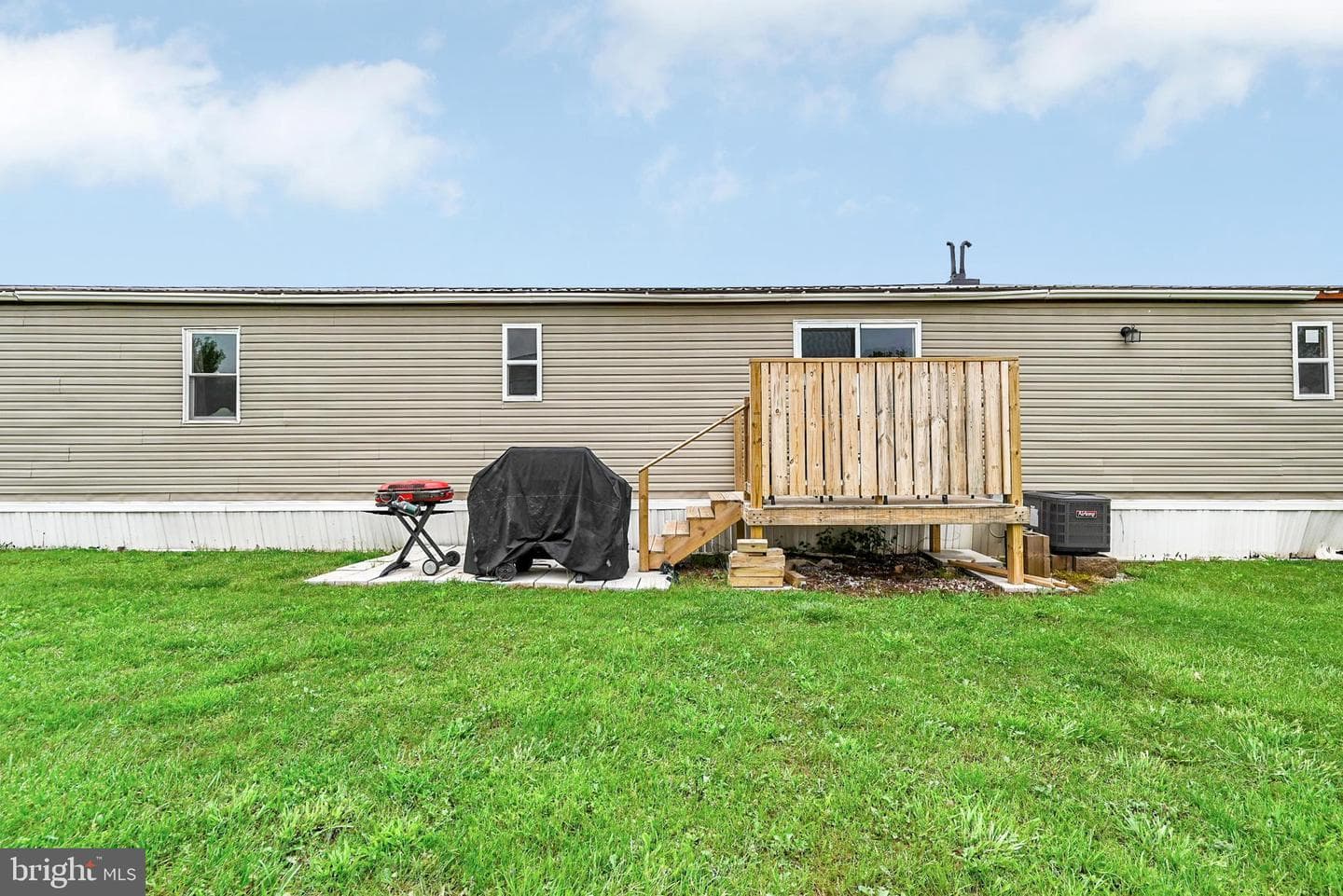 97 Sherrill Dr photo 9