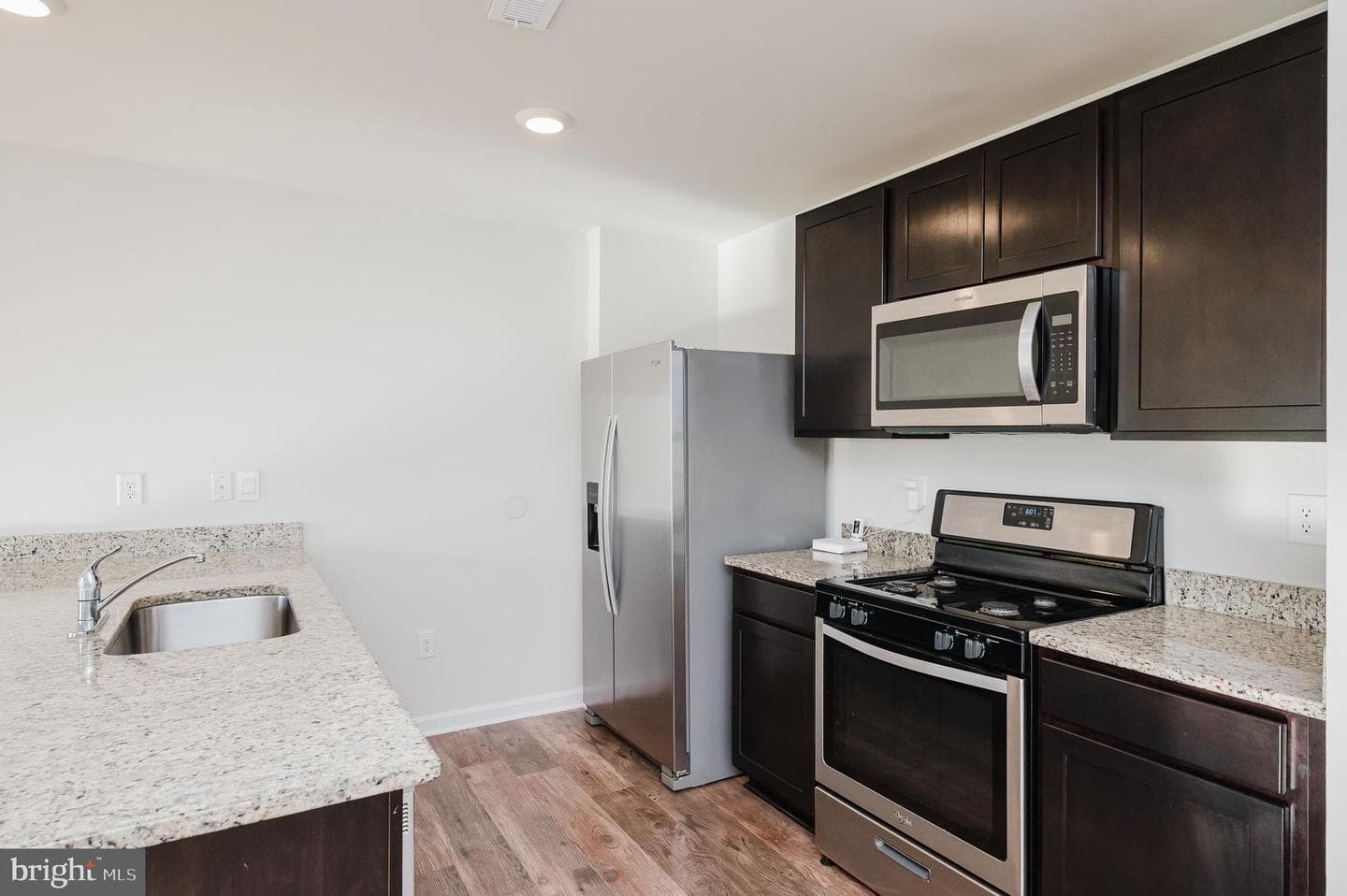 85 River Road photo 21