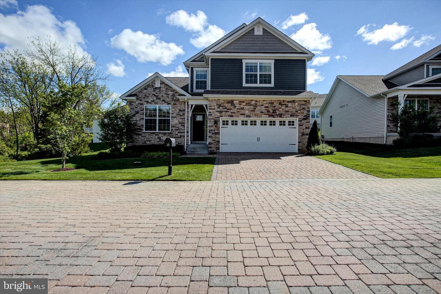 88 Bridge Valley Road photo 2