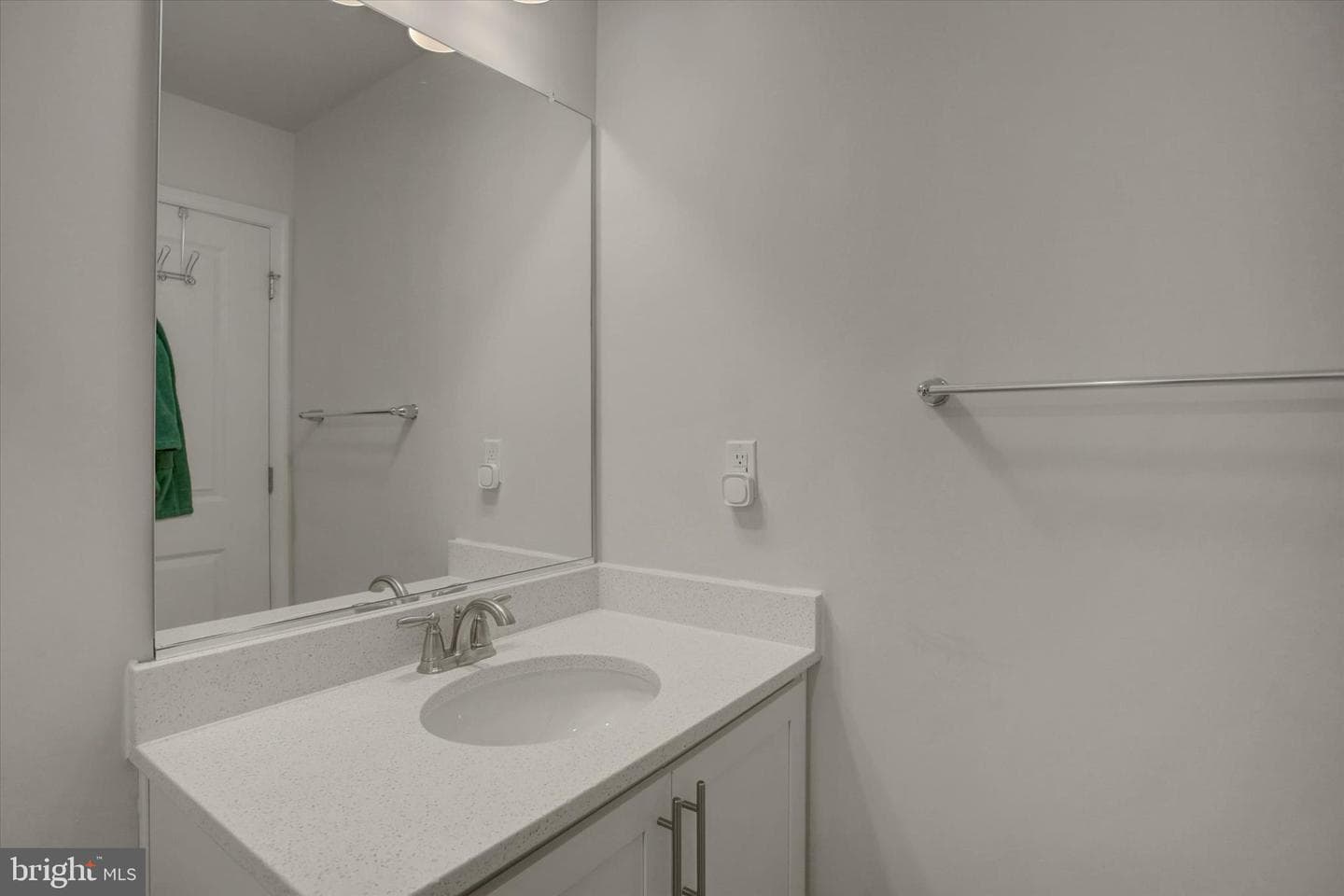 88 Bridge Valley Road photo 31