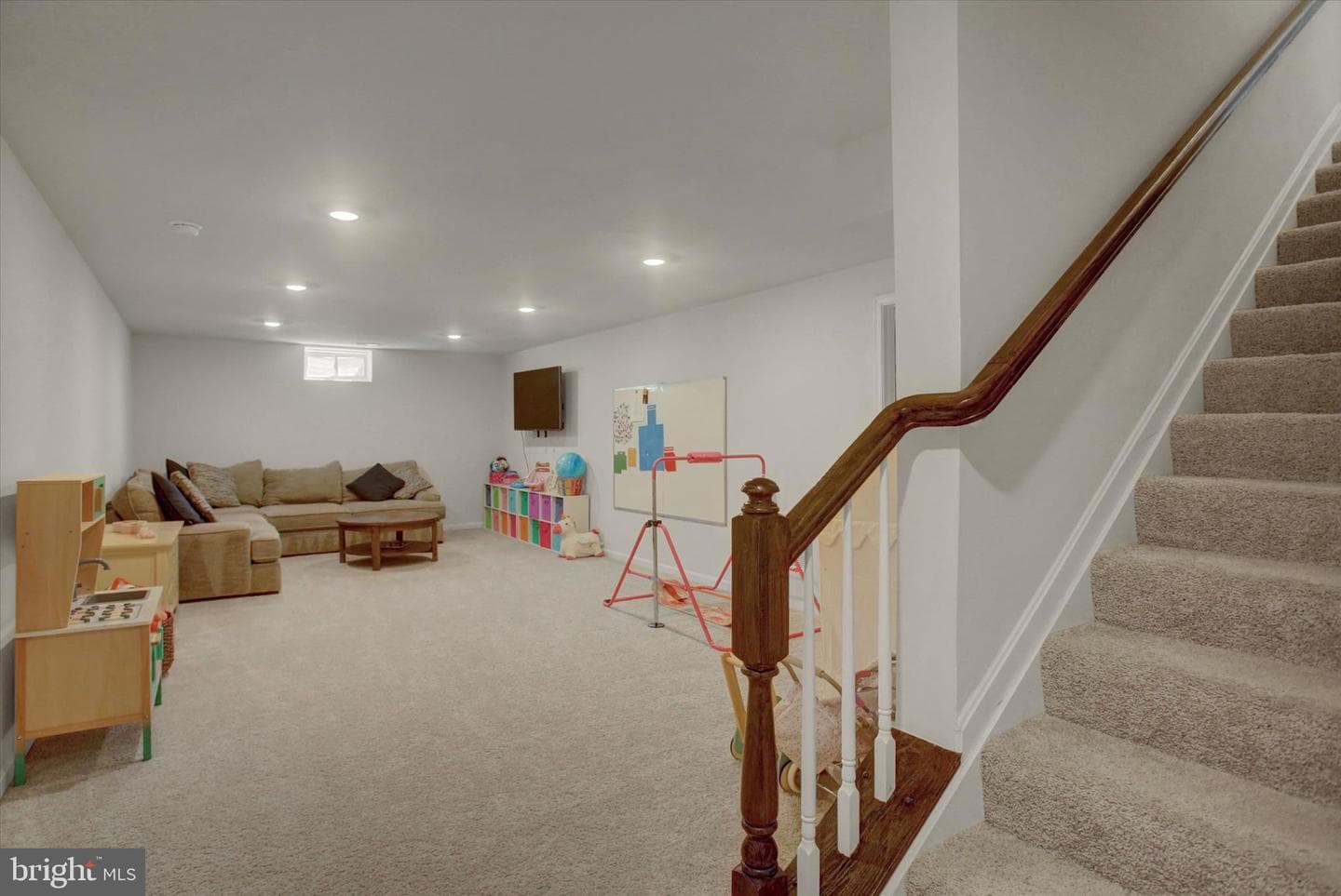 88 Bridge Valley Road photo 42