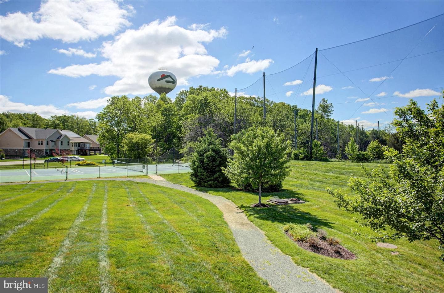 88 Bridge Valley Road photo 69