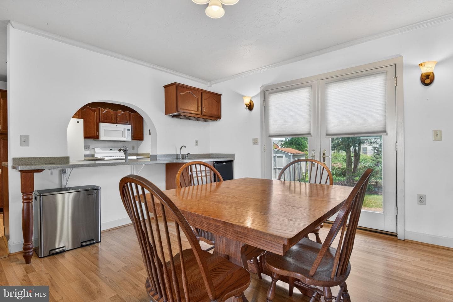 210 Stambach Street photo 10