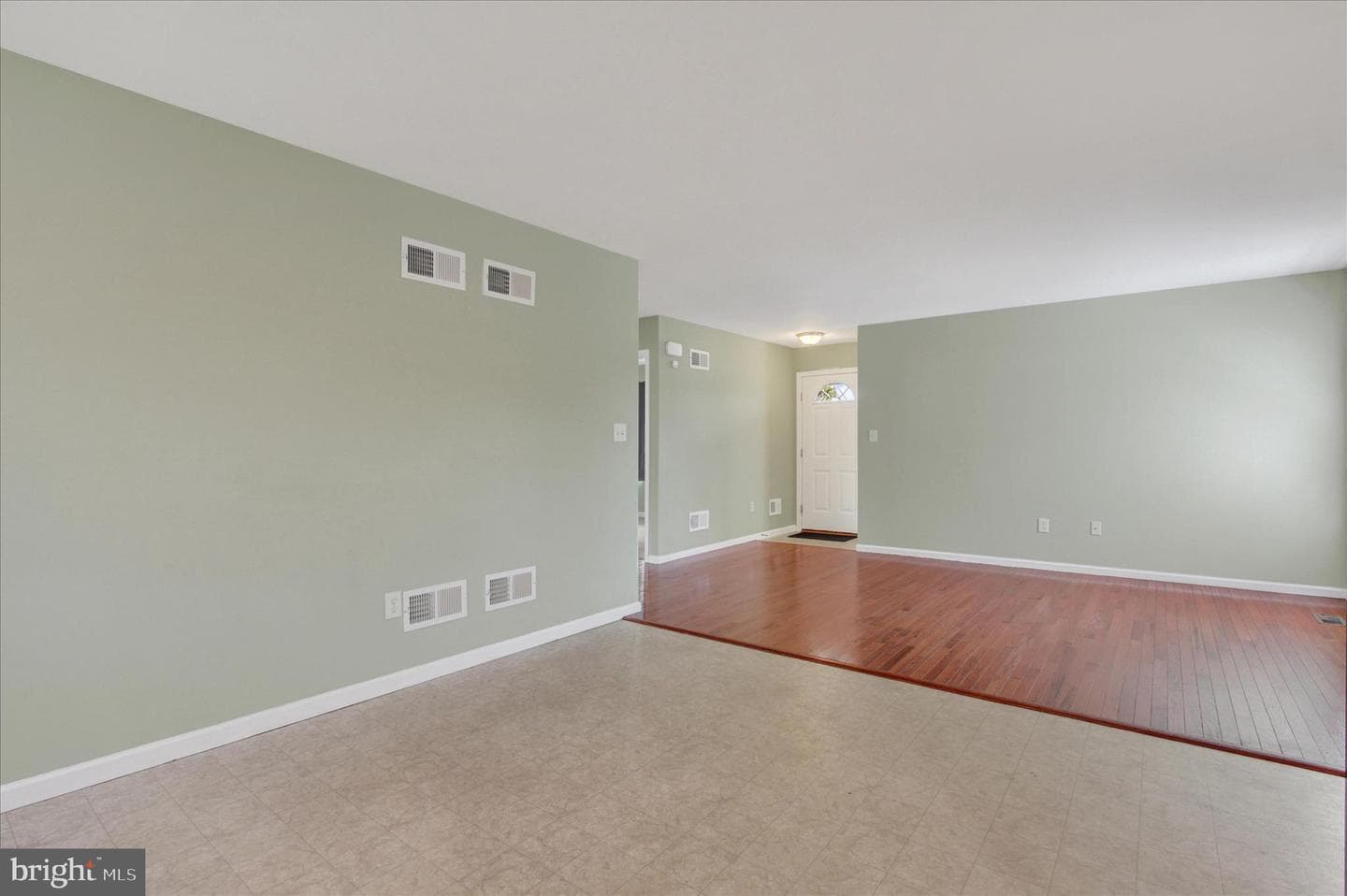 109 W Imperial Drive photo 12