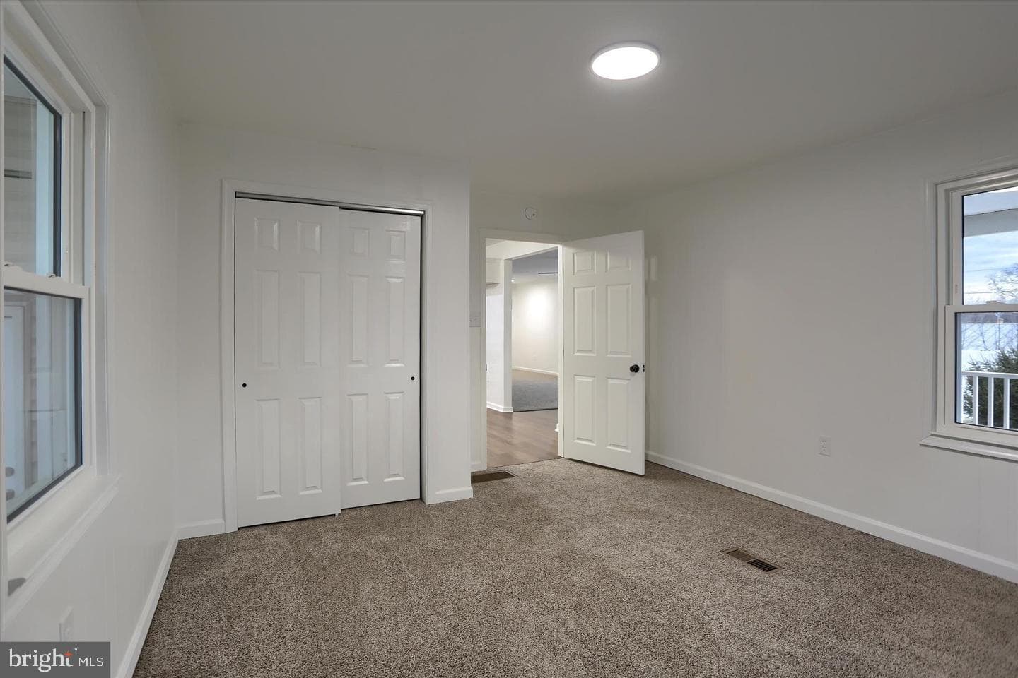 38 Stanley photo 41