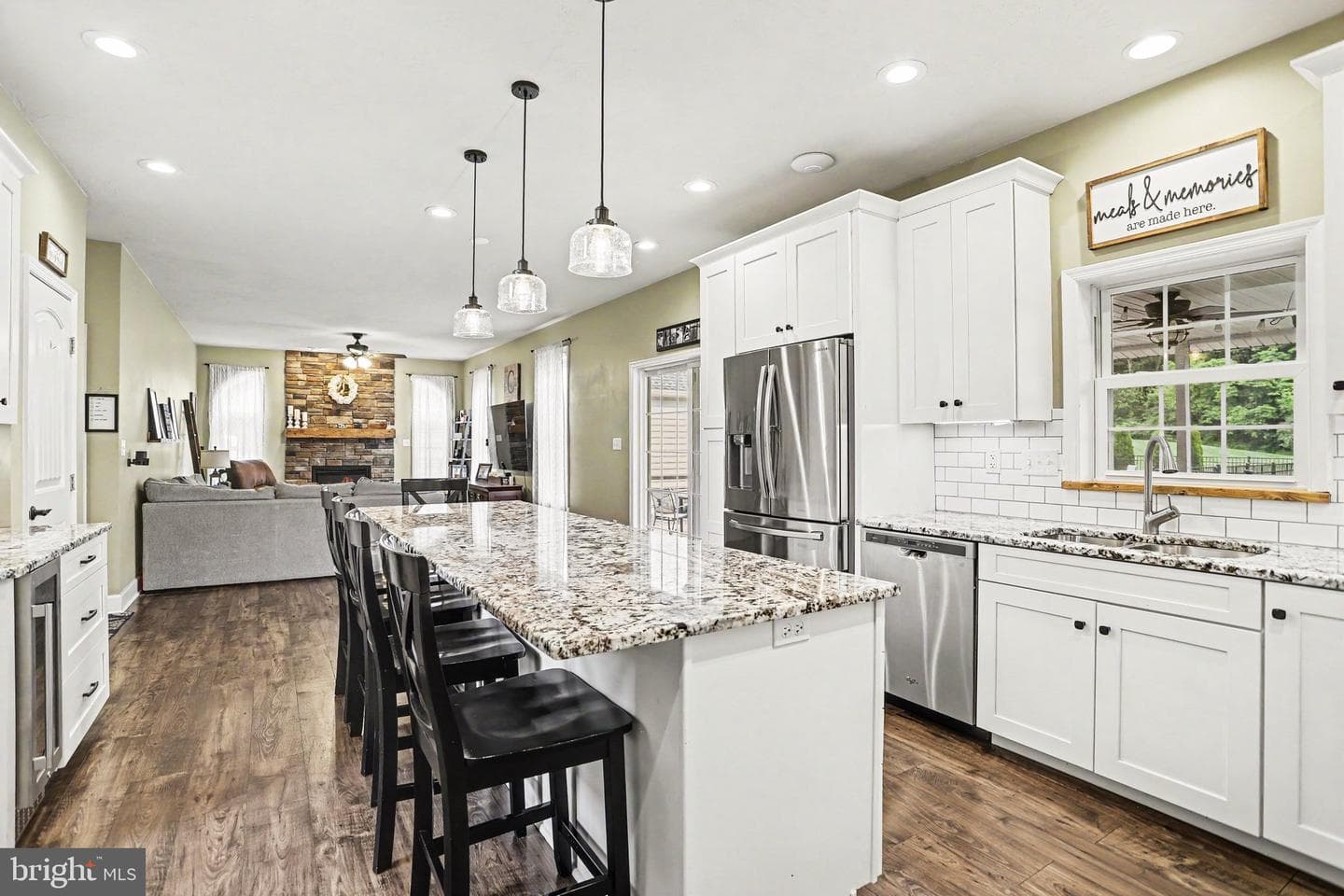 57 E Summit Dr photo 12