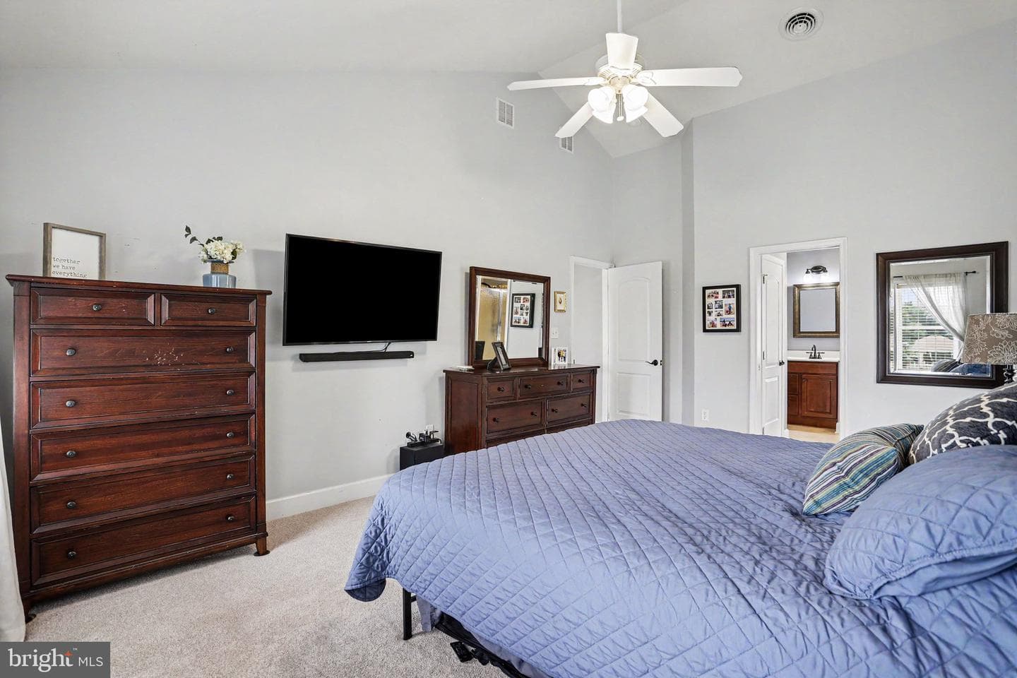 57 E Summit Dr photo 16