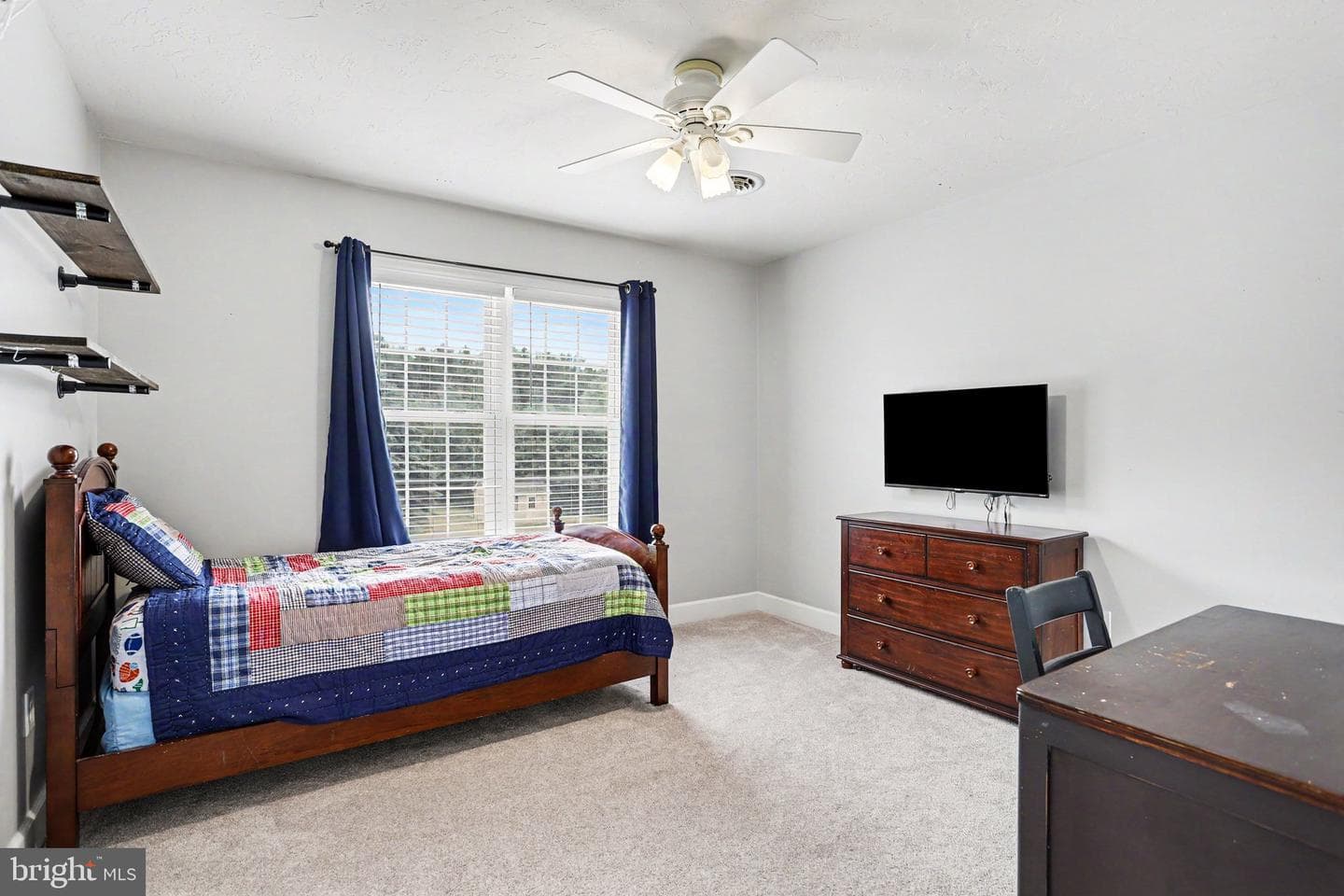57 E Summit Dr photo 20