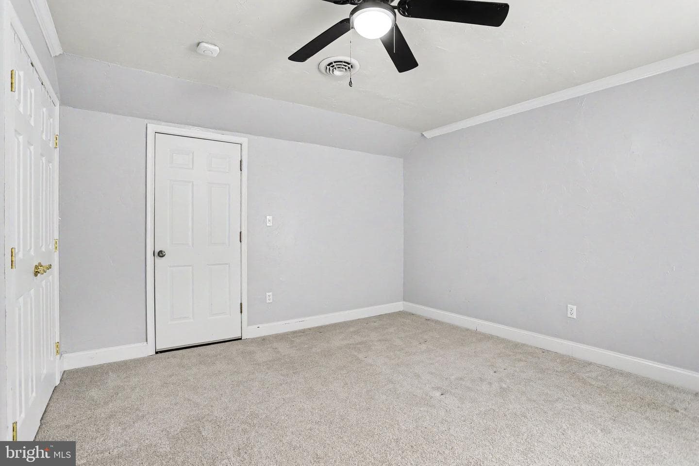 57 E Summit Dr photo 23