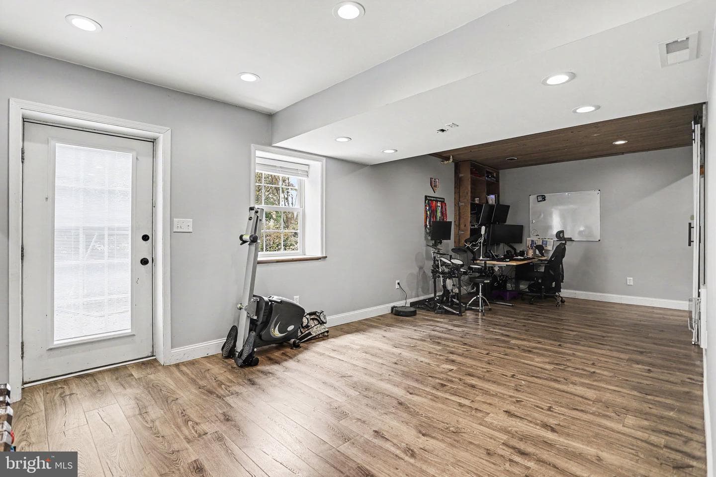 57 E Summit Dr photo 25
