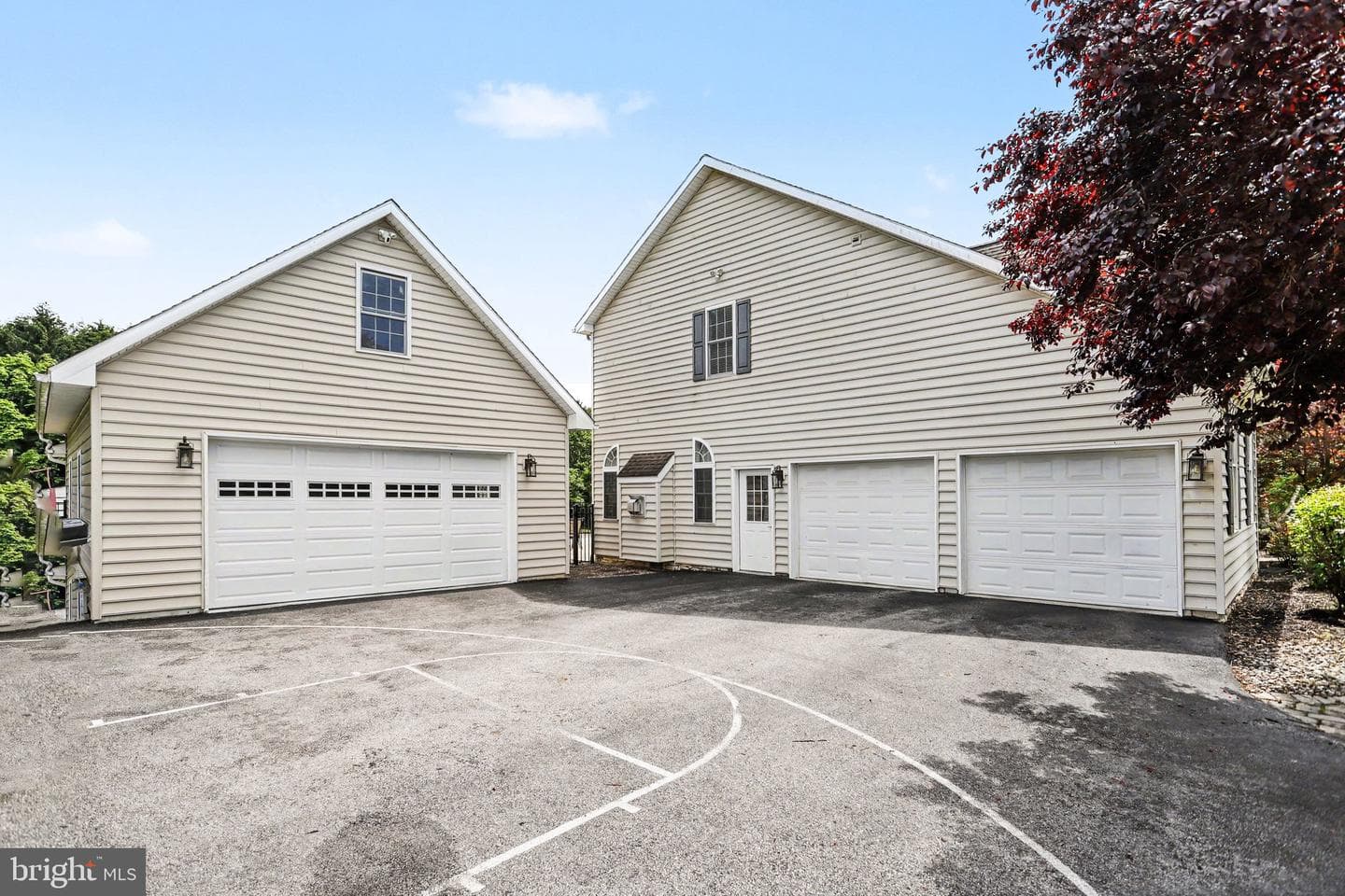 57 E Summit Dr photo 40