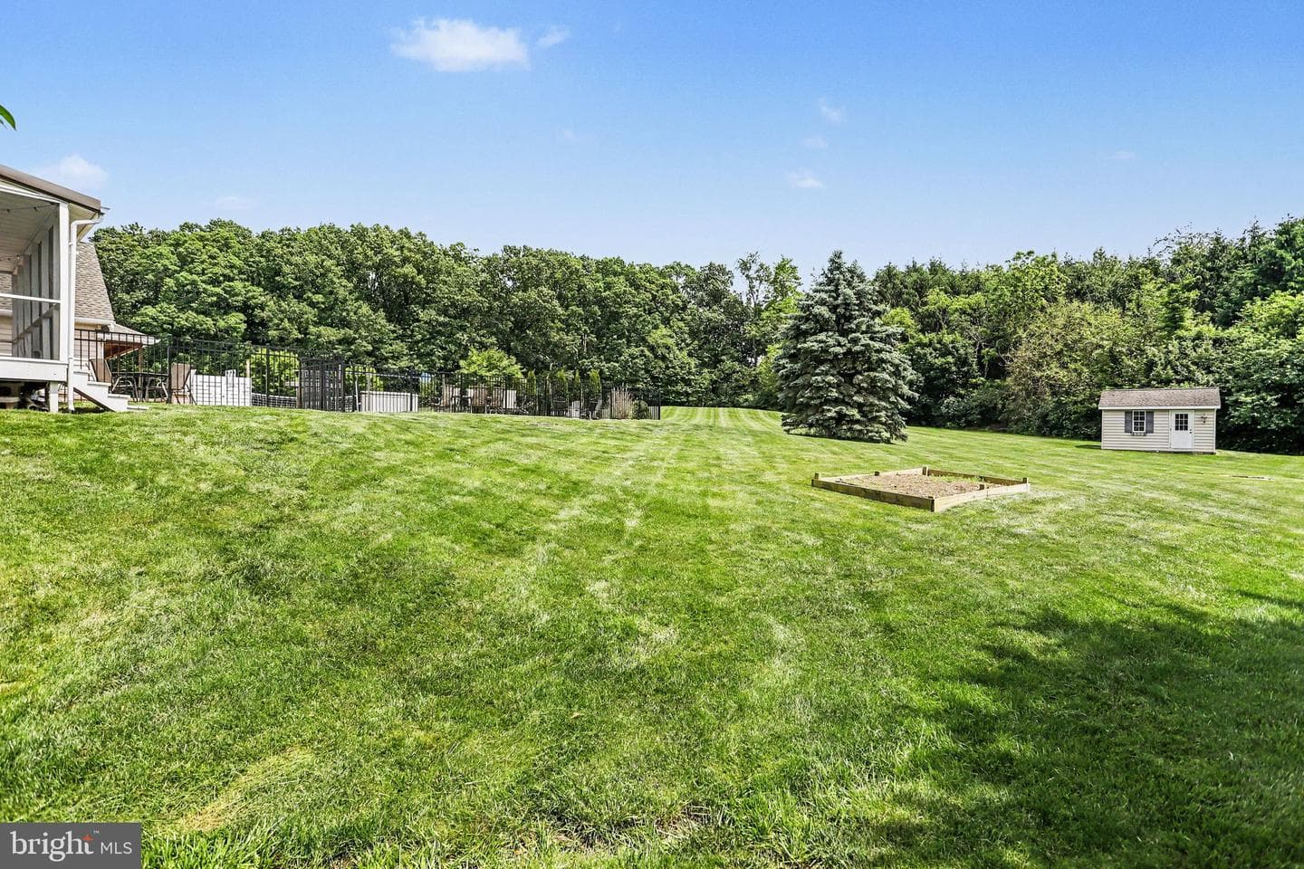 57 E Summit Dr photo 42
