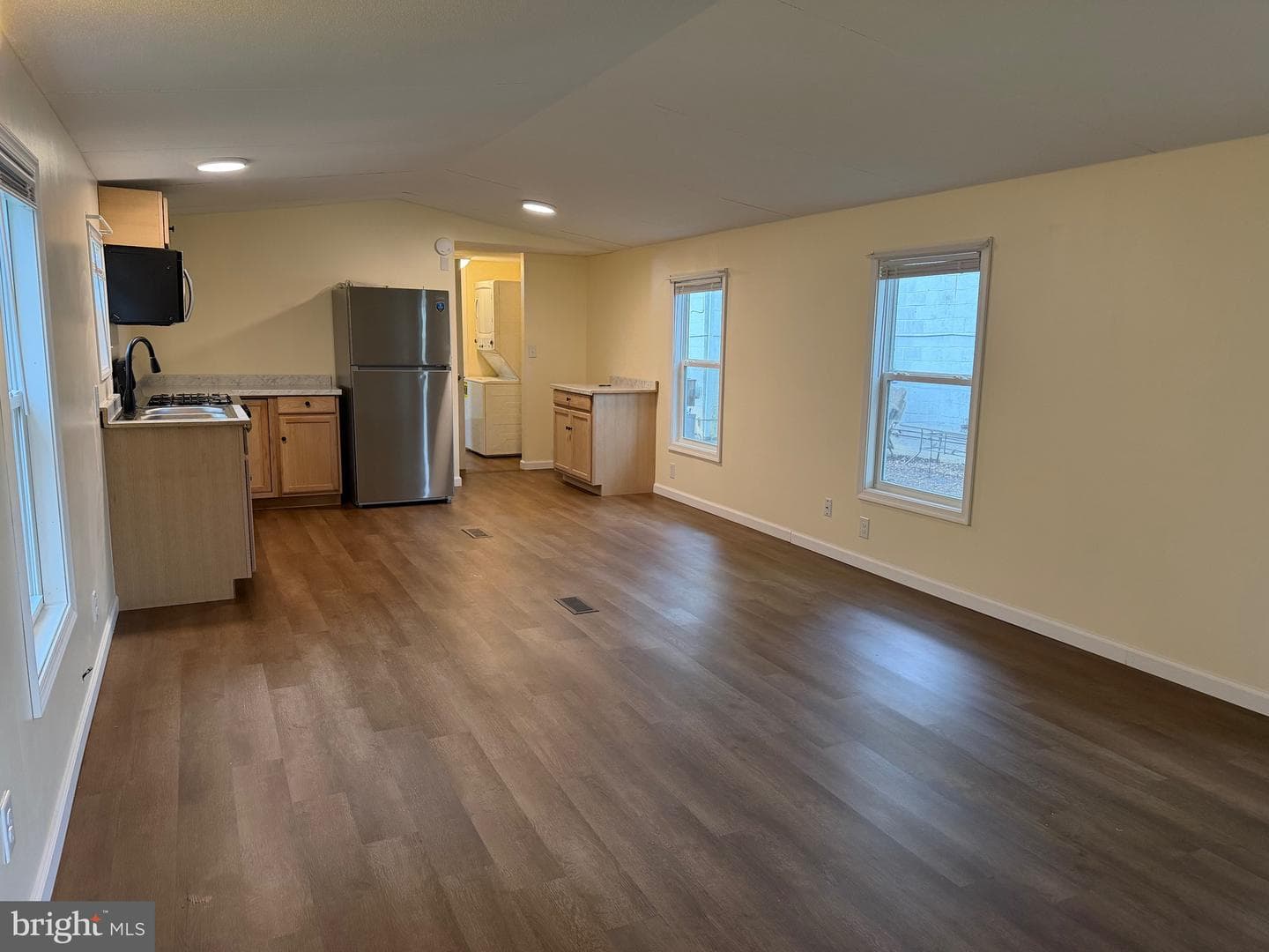 1104 W Elm Avenue W photo 4