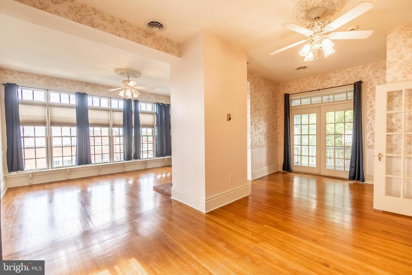 300 Lincoln Way W photo 17