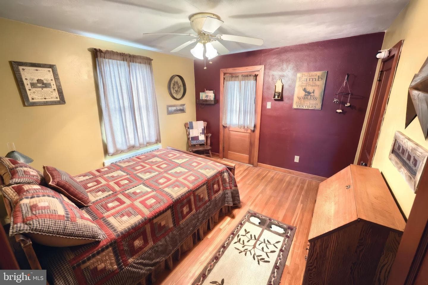 419 South photo 32
