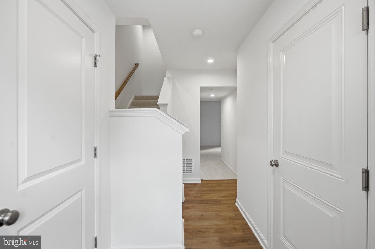 10 Magnolia Court photo 4