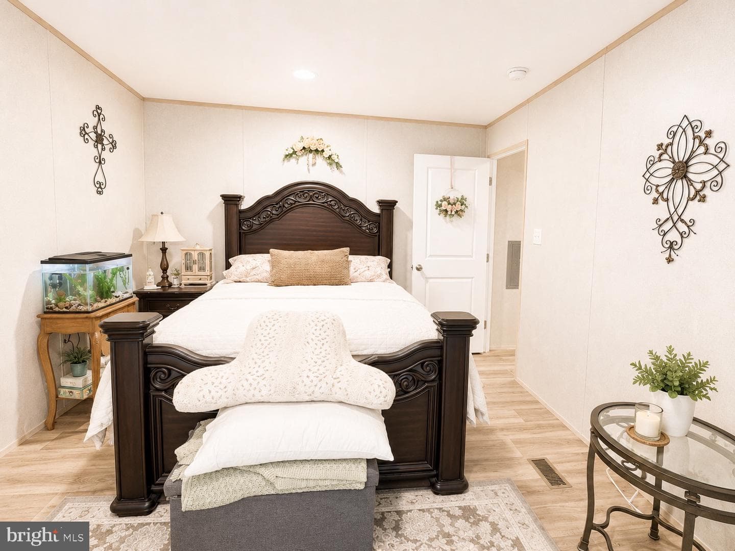16 Jacqueline Drive photo 16