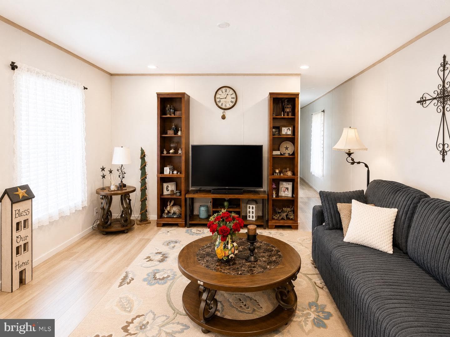 16 Jacqueline Drive photo 5