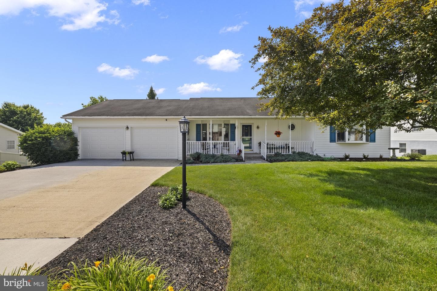 327 Beaver Street photo 2
