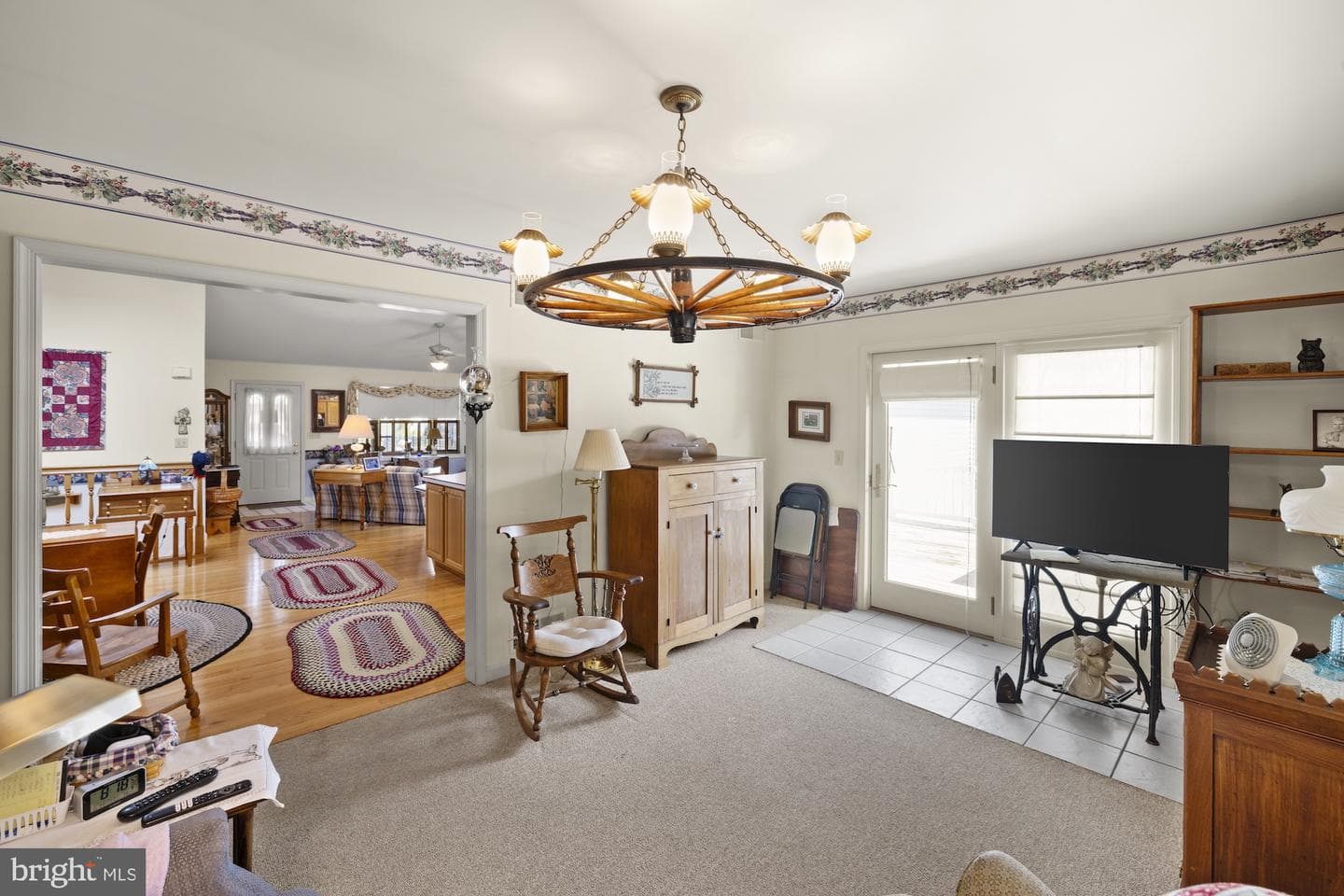 327 Beaver Street photo 26