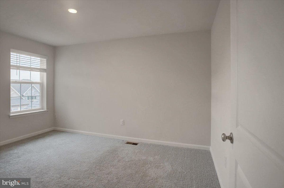 75 Garrison Falls Drive photo 39