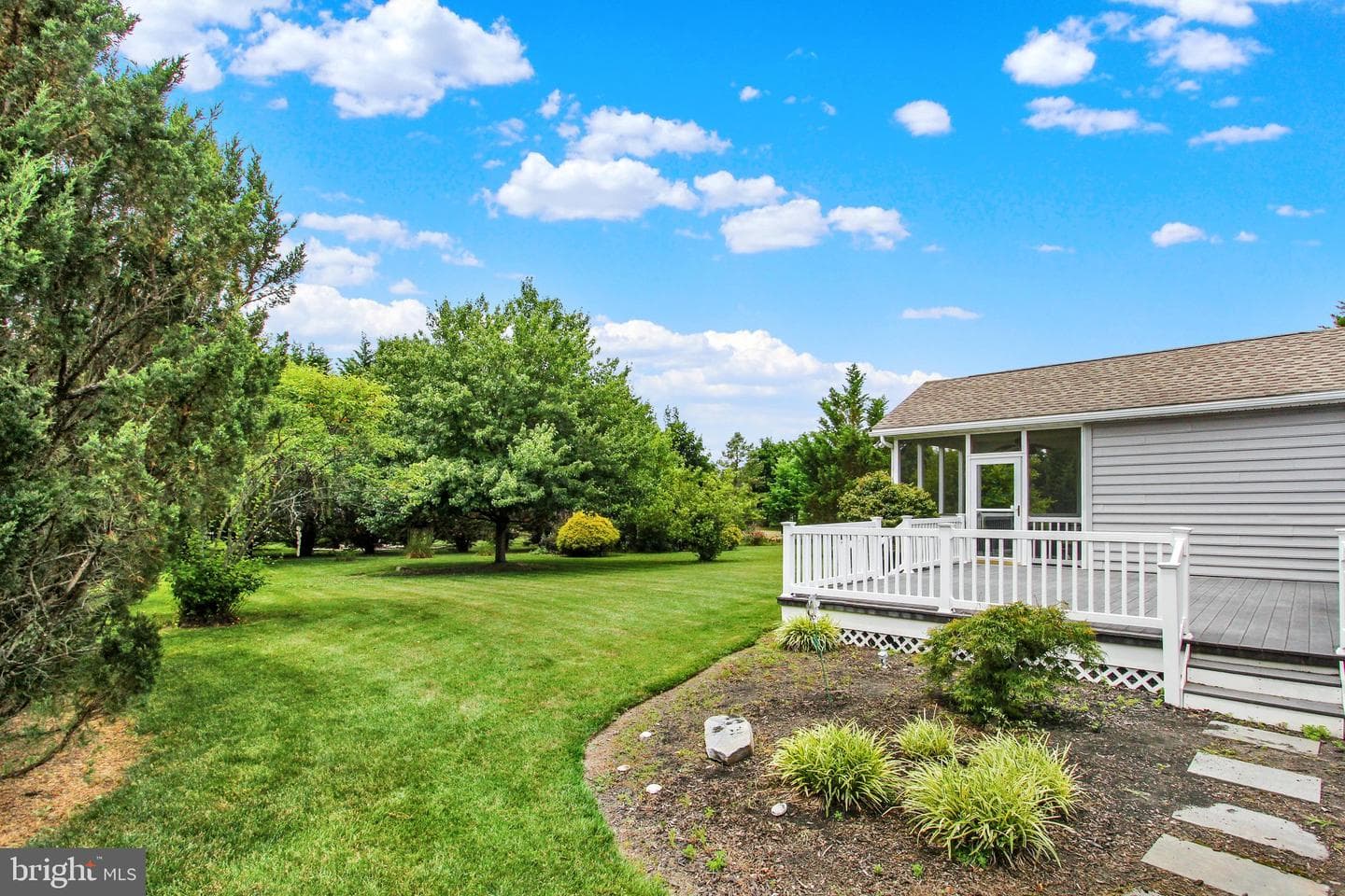 50 Bristol Drive photo 24